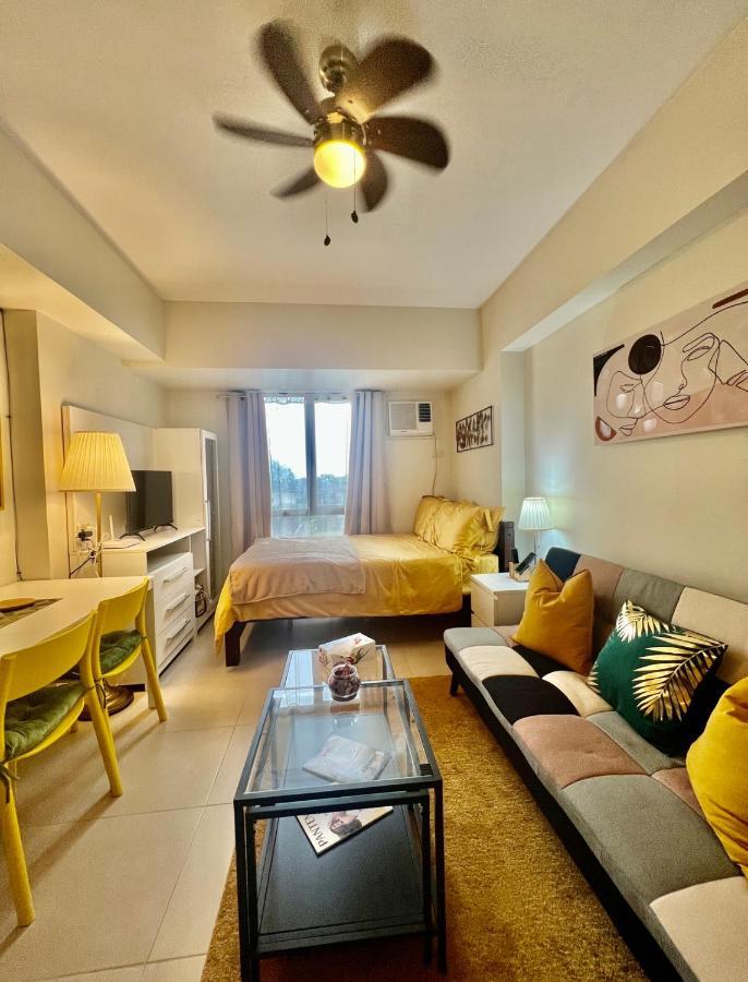 Jmr Serin West Studio Unit Tagaytay City Extérieur photo